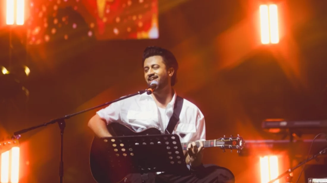ফের ঢাকায় আসছেন আতিফ আসলাম